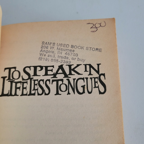 The Grails Covenant: To Speak In Lifeless Tongues (Vampire The Dark Ages Book 2) - Picture 7 of 8